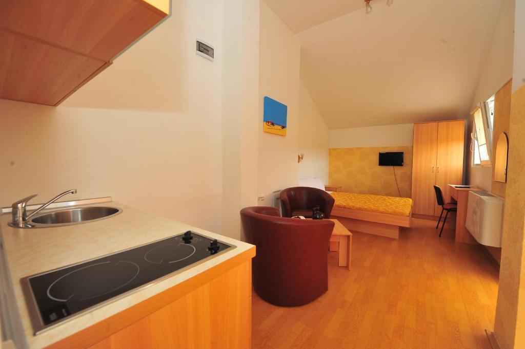 Motel Livija Petrovec Pokoj fotografie